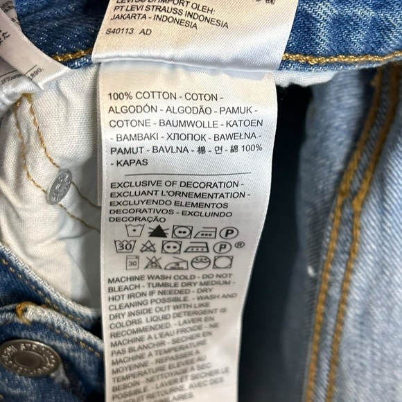 Levi's 501 Original Fit Jeans - Picture 13 of 15